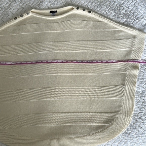TALBOTS Ivory Knit Poncho Style Sweater Lambswool/Nylon 3/4 Sleeve Size M - Picture 11 of 13